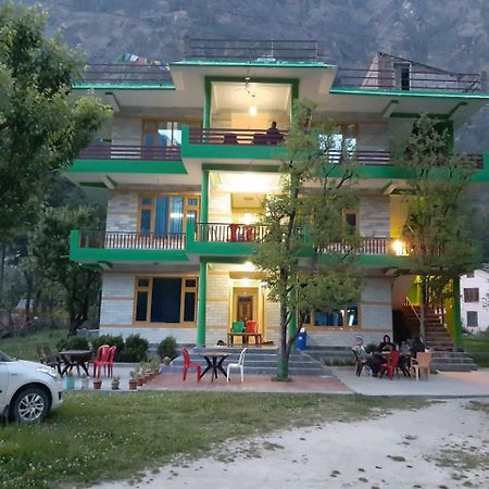 The Royal Orchard Kasol Hotel ภายนอก รูปภาพ