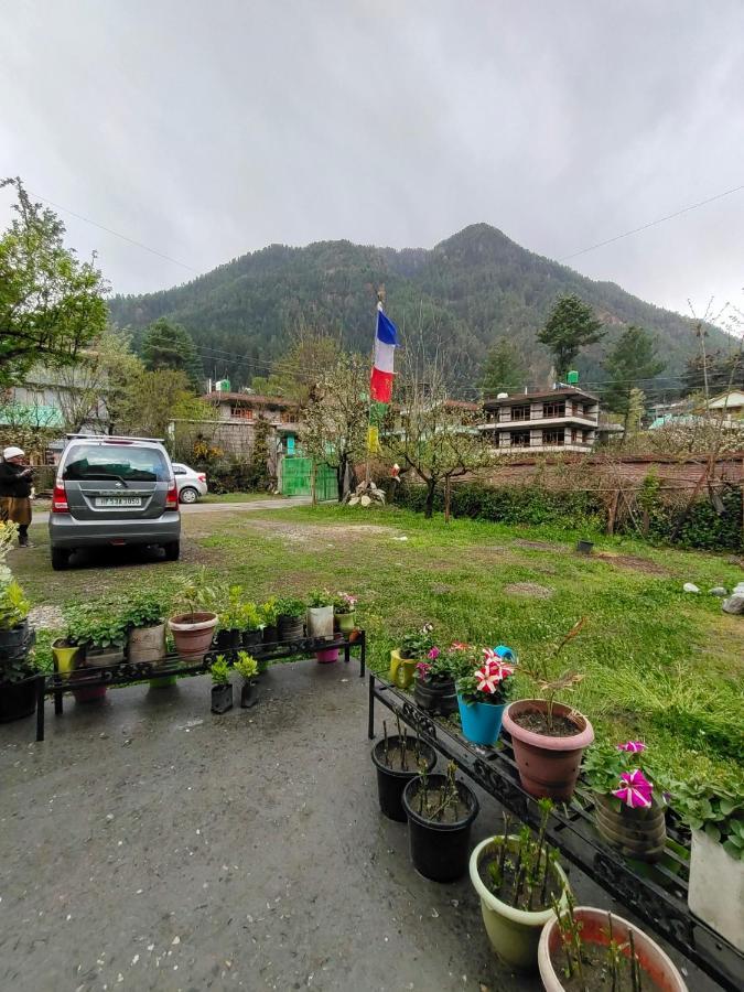 The Royal Orchard Kasol Hotel ภายนอก รูปภาพ