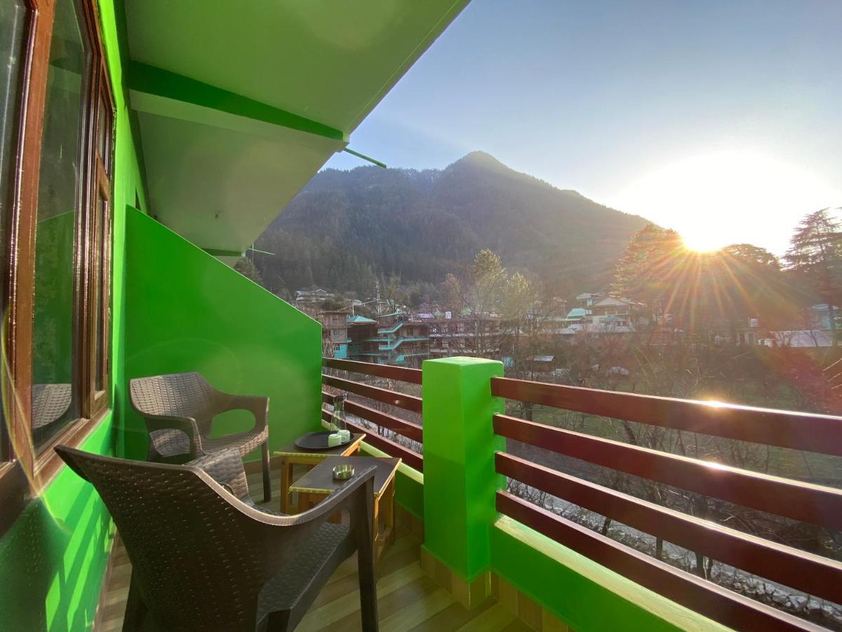 The Royal Orchard Kasol Hotel ภายนอก รูปภาพ
