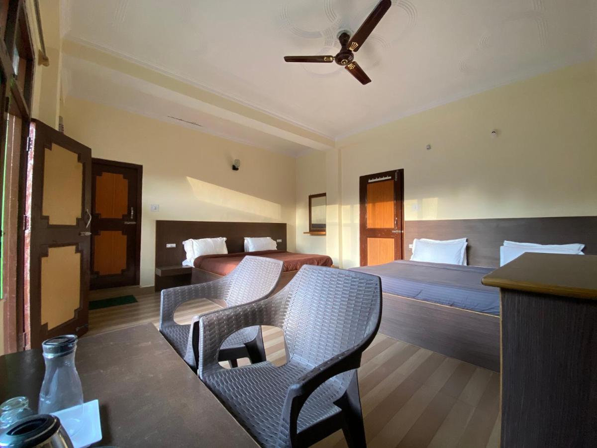 The Royal Orchard Kasol Hotel ภายนอก รูปภาพ